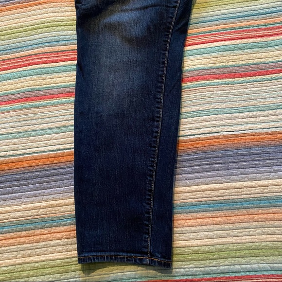 Old Navy Sweetheart Jeans - Picture 7 of 9